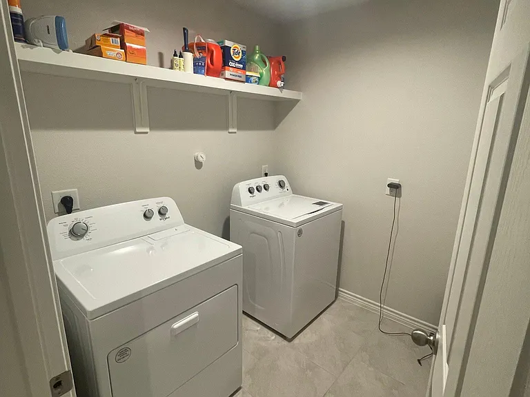 2329 Quiet Ln — Photo 7