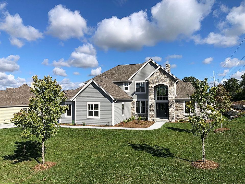 2nd image of 566 Birchwood Dr