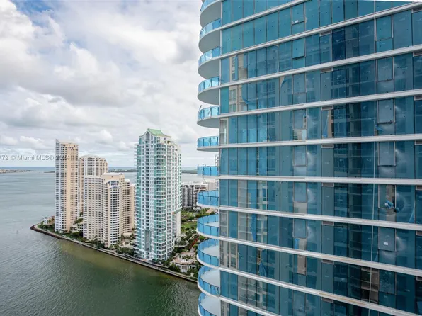 300 S Biscayne Blvd APT 3404, Miami, FL 33131