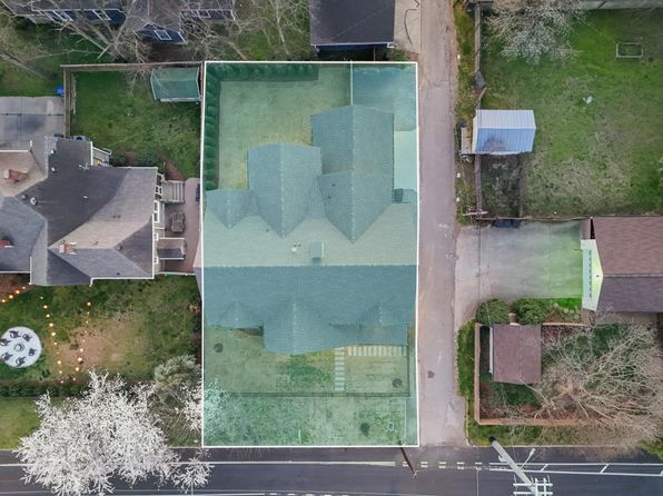 135 46th Ave N, Nashville, TN 37209