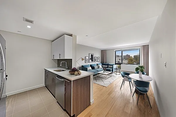 Rented by Compass | media 18