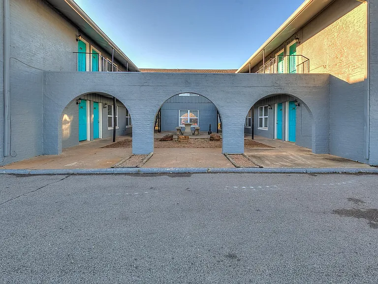 Northwood Apartments — Photo 21