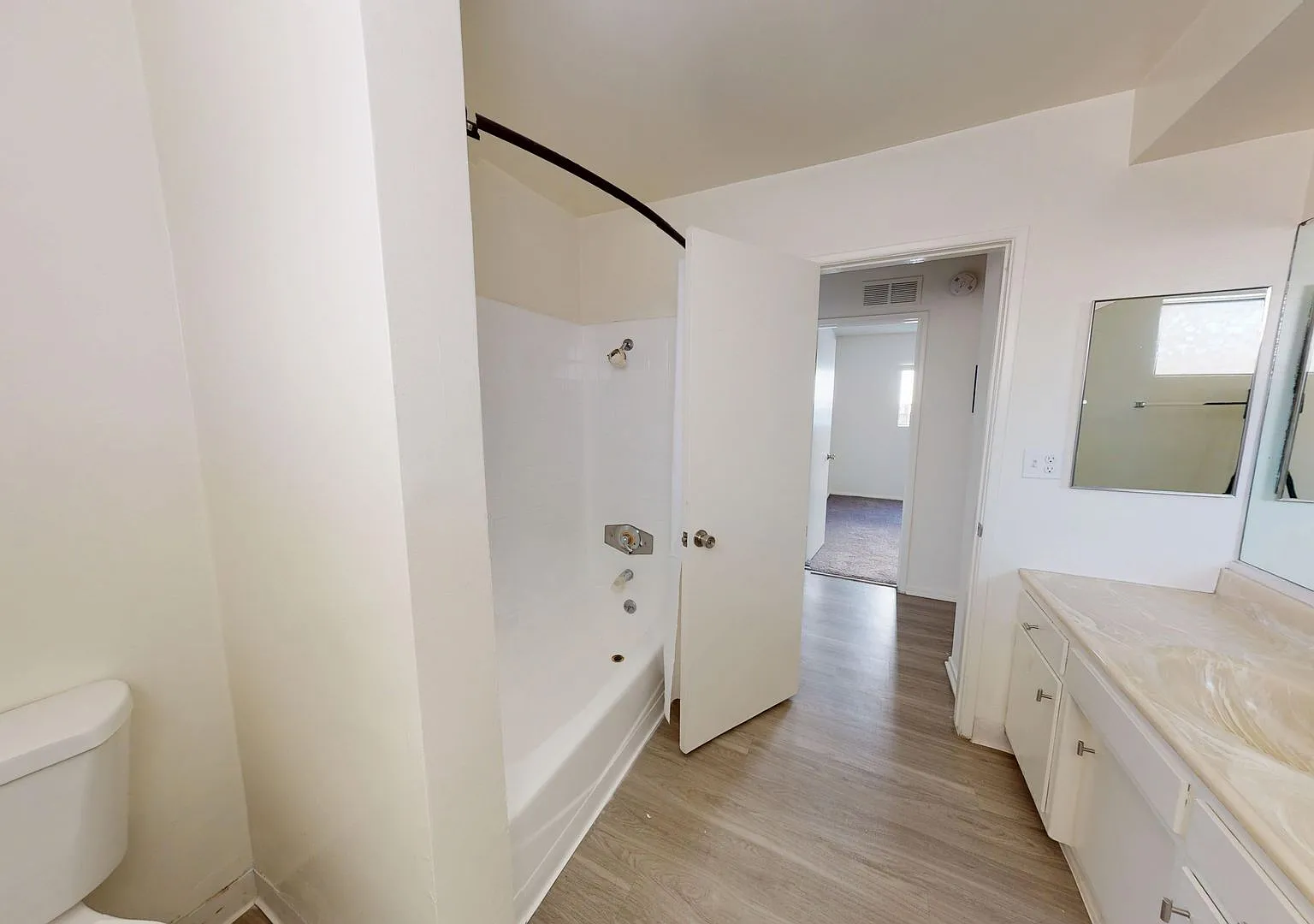 2266 Del Mar — Photo 4