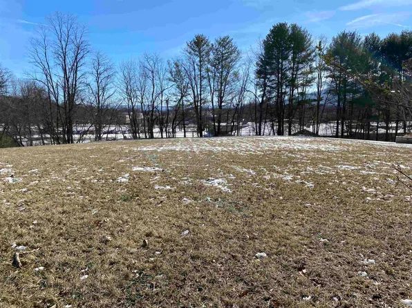 Pleasant Hill Dr, Pulaski, VA 24301