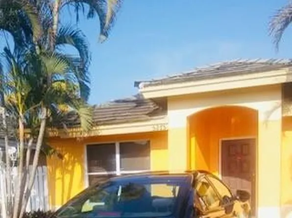 5275 NW 184th Lane, Miami Gardens, FL 33055