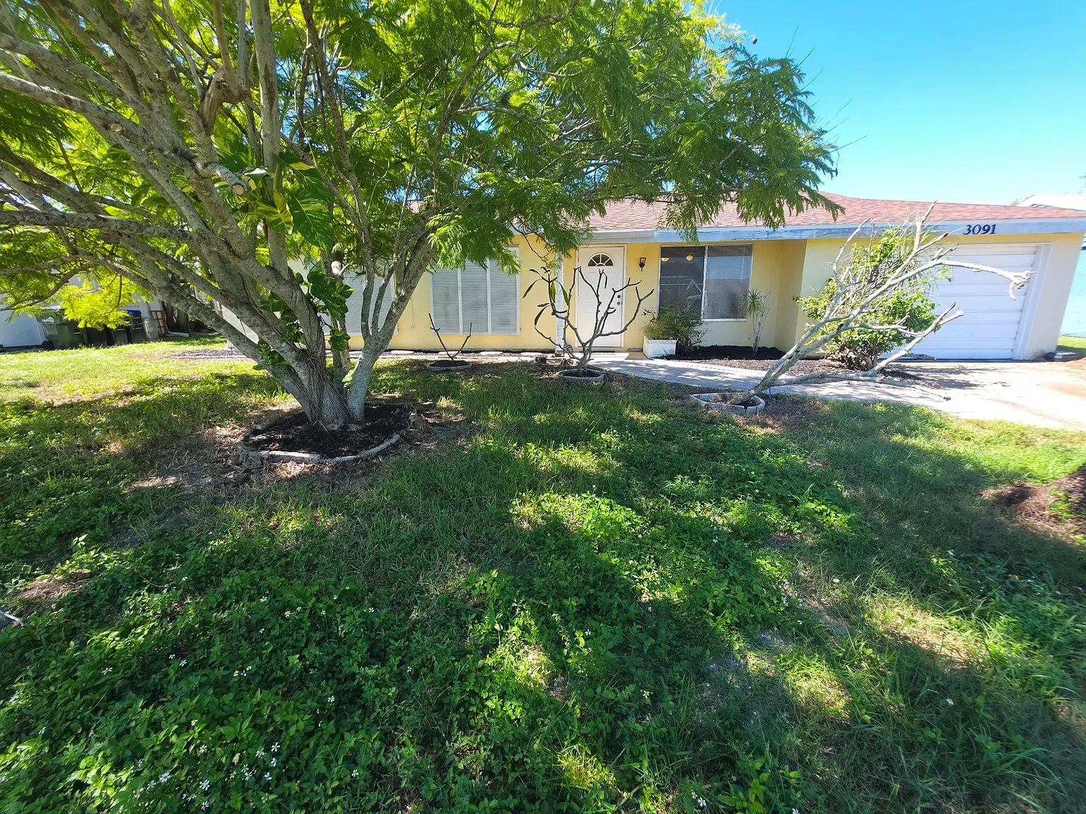 2 bed, 1320 sqft, $1,950 — Photo 2