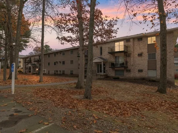 440 North Ave APT 157, Haverhill, MA 01830