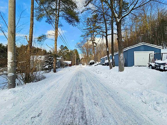 3rd image of 818 Old Depot Road