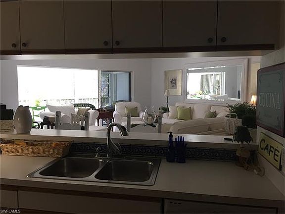 3rd image of 5899 Chanteclair Dr APT 213
