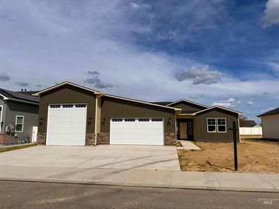 82 S Ravine Way, Nampa, ID, 83687
