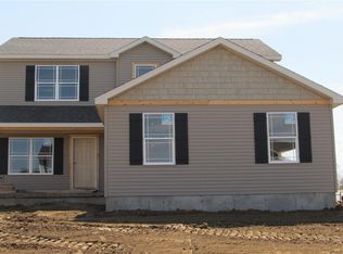 11236 Sand Hill Dr, Grass Lake, MI 49240