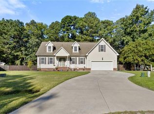 7703 Mainsail Ct, Hayes, VA 23072
