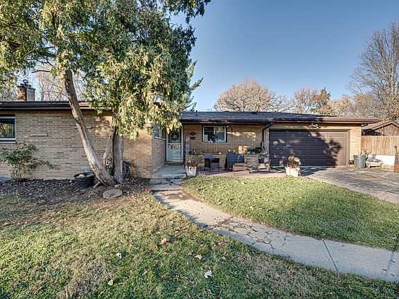 5th image of 1212 Century Oaks Dr