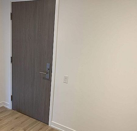 3rd image of 161 Roehampton Ave #608
