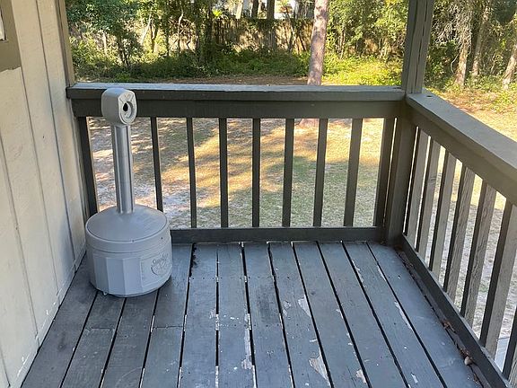 4th image of 199 Bayou View Dr APT D