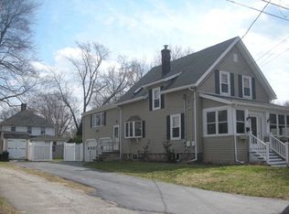 40 Vine St, Reading, MA 01867