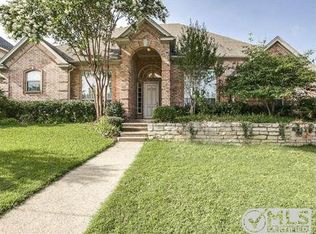 6012 Honeytree Dr, Arlington, TX 76016