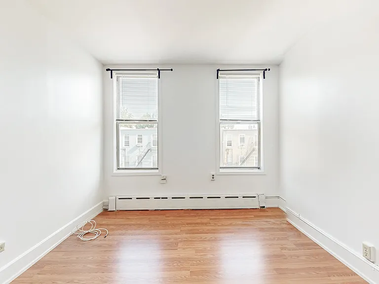 23-45 24th St #2R — Photo 16