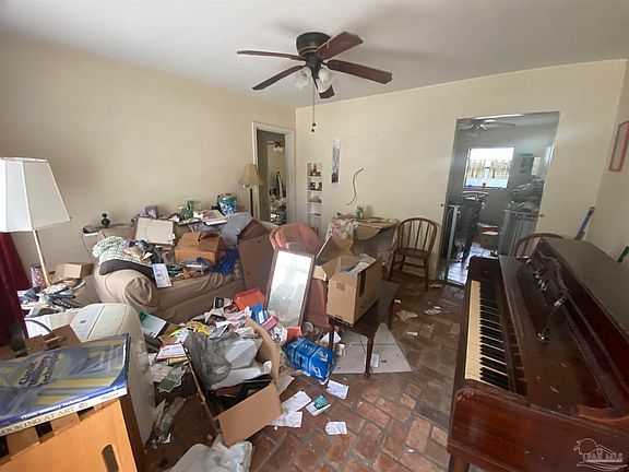 2nd image of 208 N Madison Dr