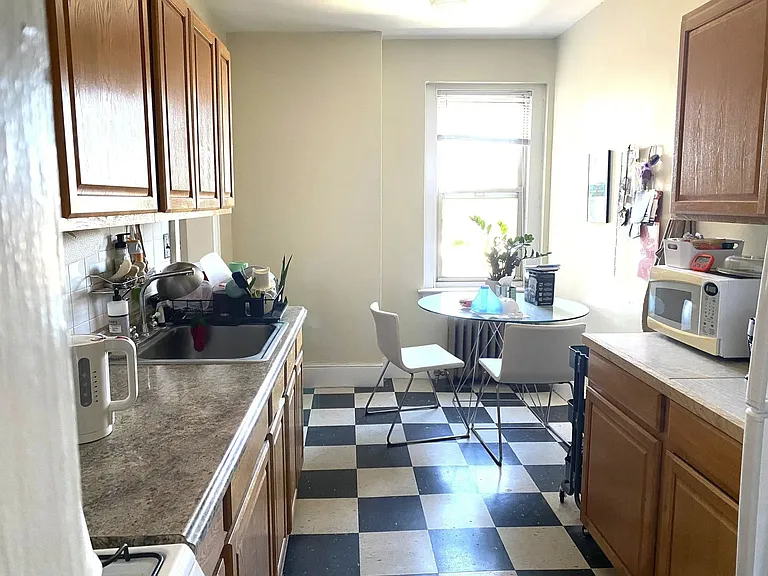 120 Dwight Street Apartments — Photo 8