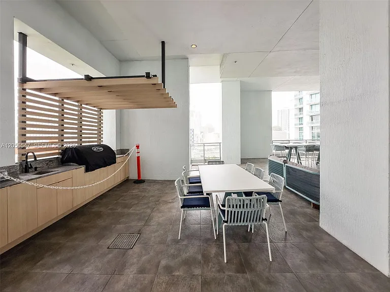 90 SW 3rd St #1608 — Photo 30