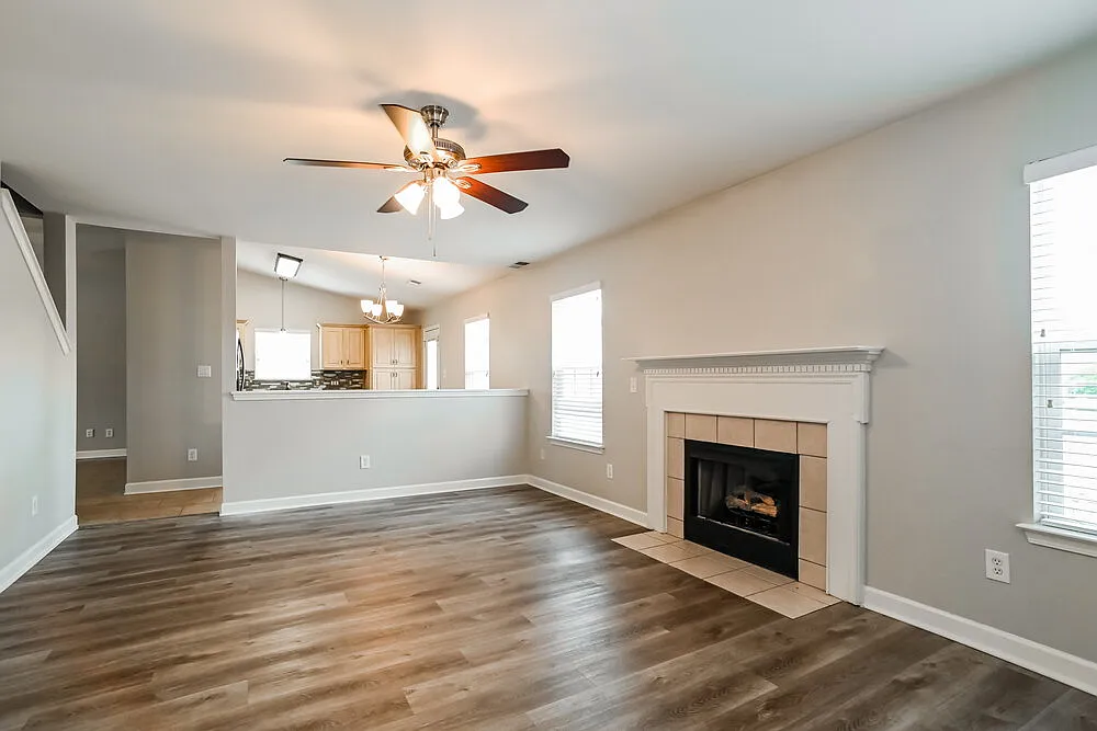 3 bed, 2.5 bath, 1540 sqft, $2,030 — Photo 4