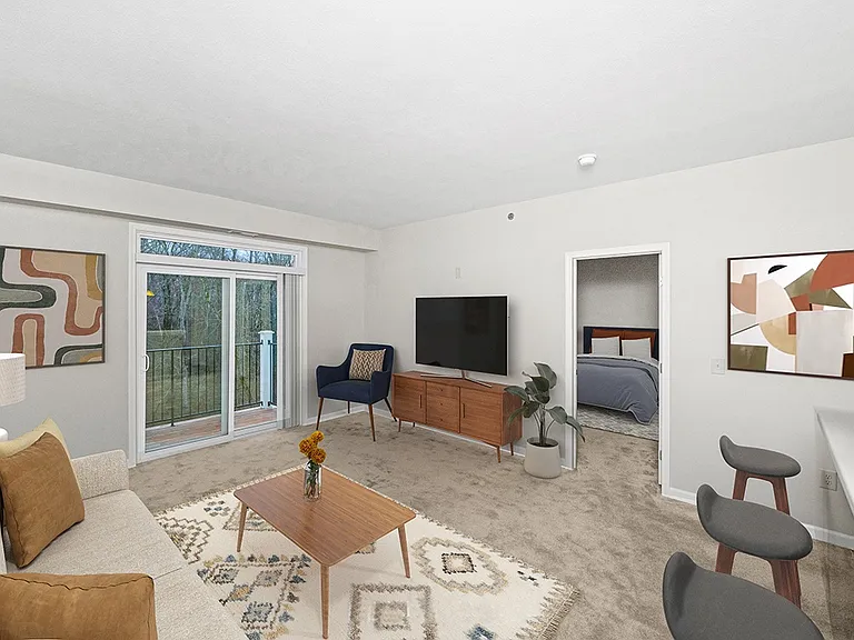 Limestone Creek Apartment Homes — Photo 9