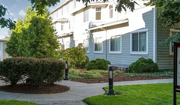 Chinook Way Apartments — Photo 20