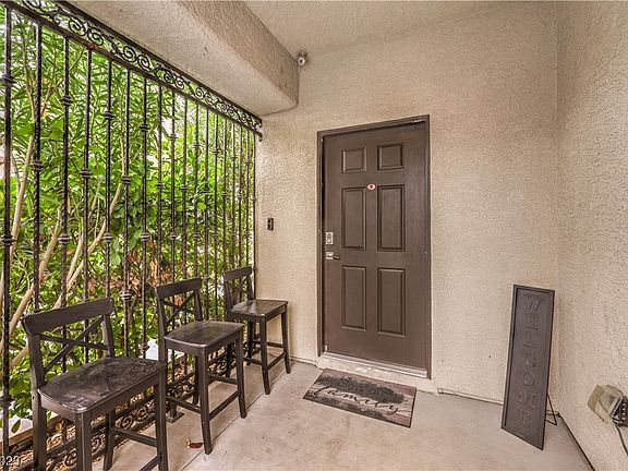 5th image of 5017 Lower Falls Ct