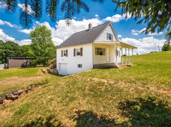 4059 Fairmont Rd, Morgantown, WV 26501