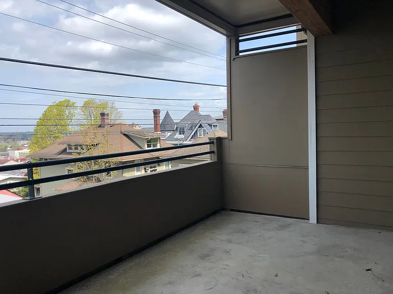 1007 High St #103 — Photo 19