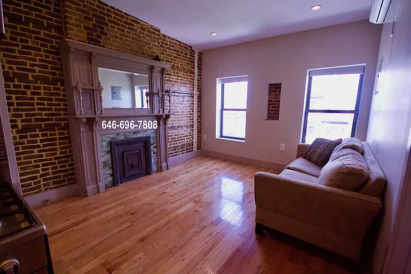 Rented by Meller Maayan S | media 13