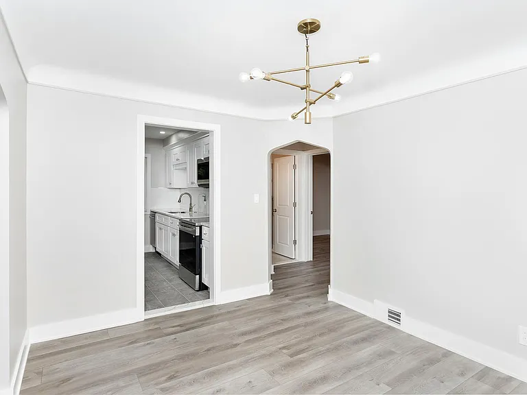 1 820/822 E 5th St #1 — Photo 12
