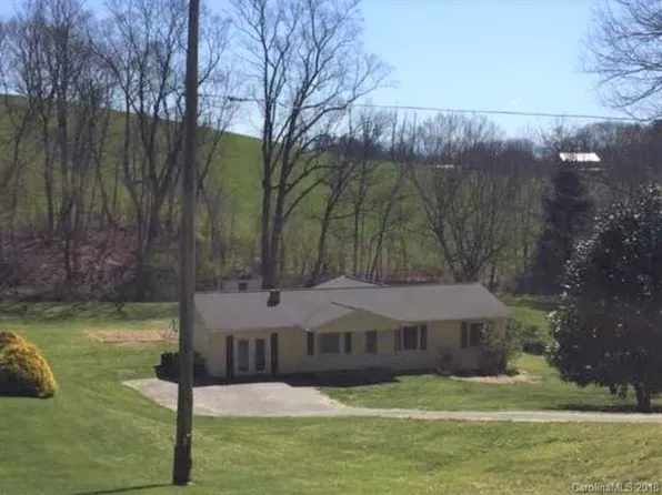 660 Forest St, Mars Hill, NC 28754