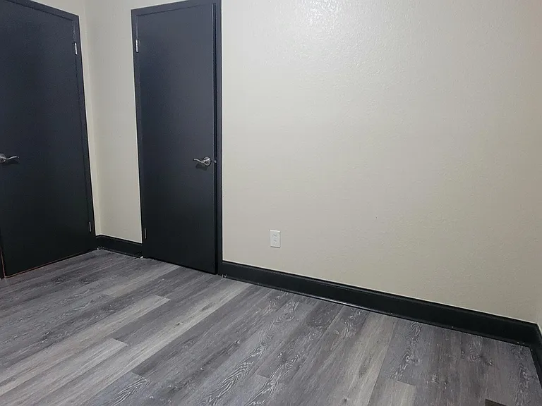 710 Dailey Ave — Photo 22