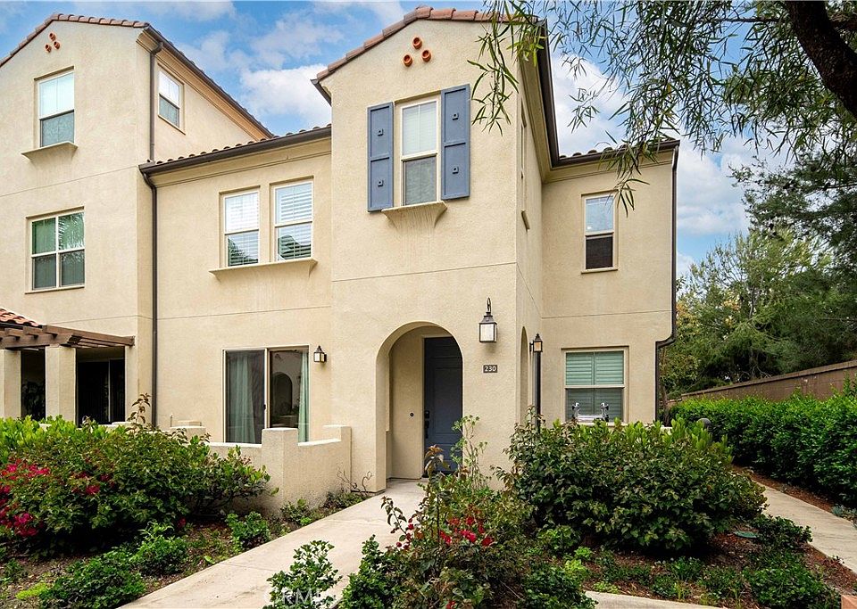 1st image of 230 Borrego Dr