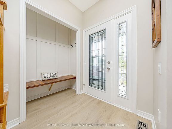 5th image of 26 Island Lake Rd