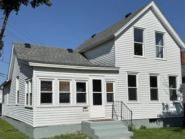 14 S Jones Ave, Amboy, IL 61310