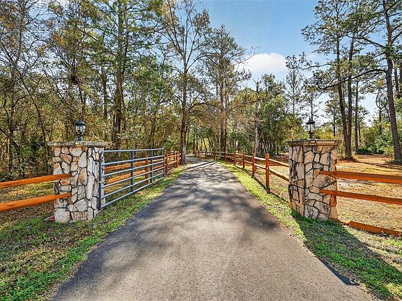 2nd image of 40242 Emeralda Island Rd