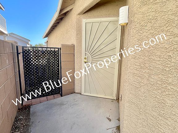 3rd image of 2472 W Chris Oliver Way