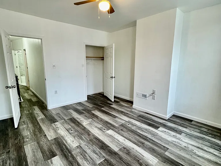 1828 E Orleans St — Photo 13
