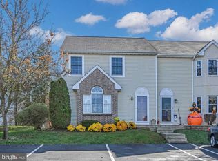 14 Cranberry Rdg, Reading, PA 19606