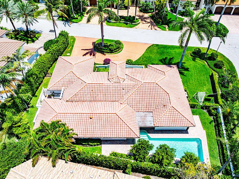 1251 Thatch Palm Dr — Photo 41