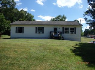 140 Oak Hill Rd, West Sunbury, PA 16061