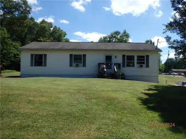140 Oak Hill Rd, West Sunbury, PA 16061