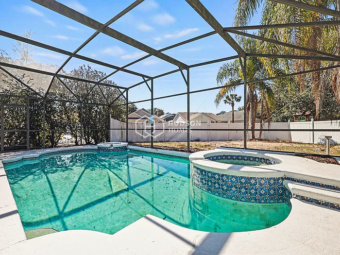 1555 Indian Oaks Trl — Photo 2