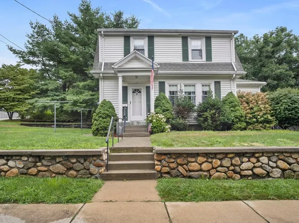 18 Dartmouth St, Woburn, MA 01801