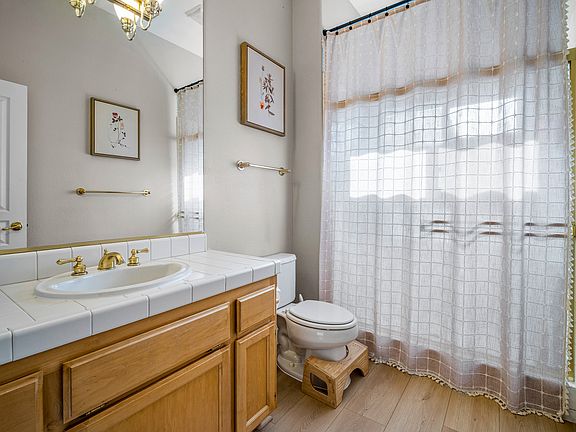 5th image of 3180 Warren Ln