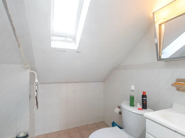 7073 Kennedy Boulevard image 39 of 49