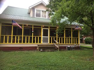 204 E Main St, Gleason, TN 38229
